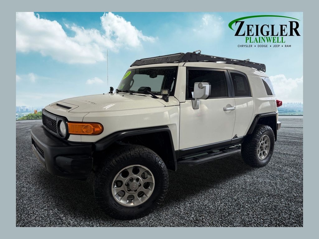 Used 2013 Toyota FJ Cruiser Base SUV