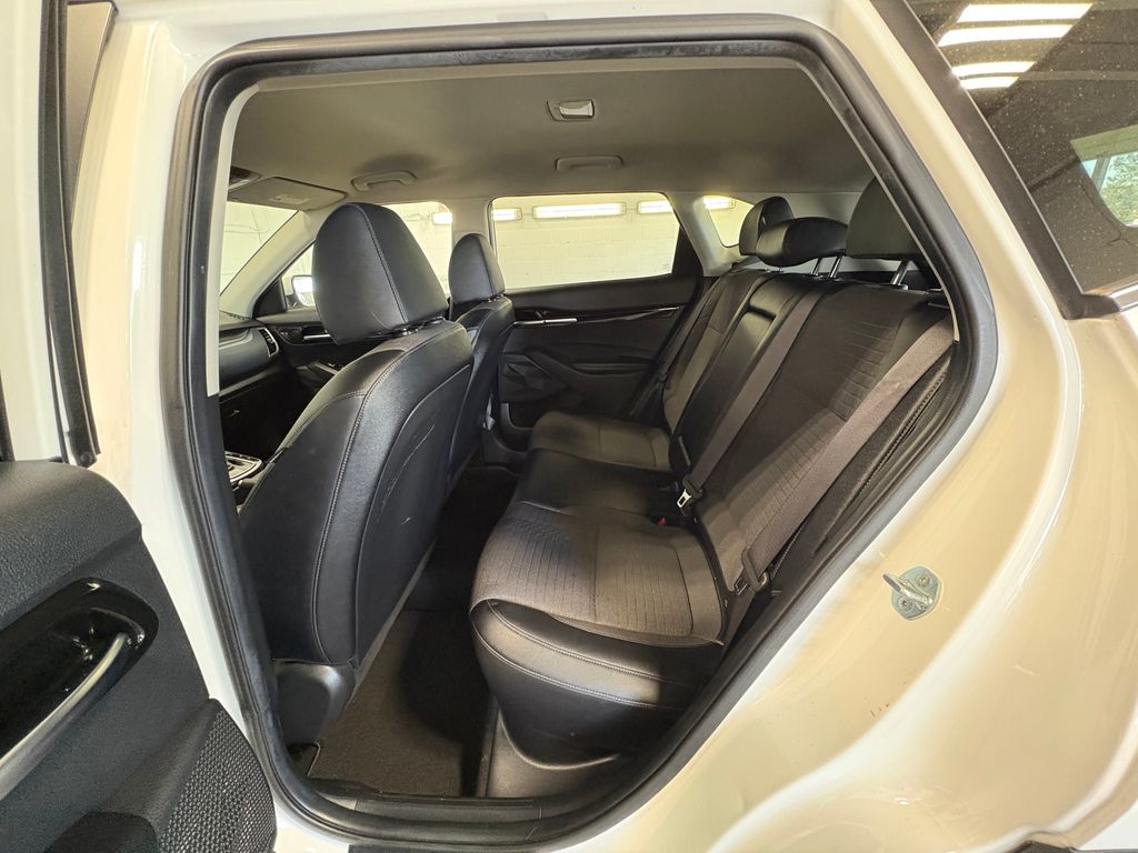 2021 KIA SELTOS - Image 30