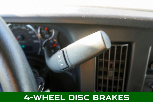 2024 GMC SAVANA - Image 18