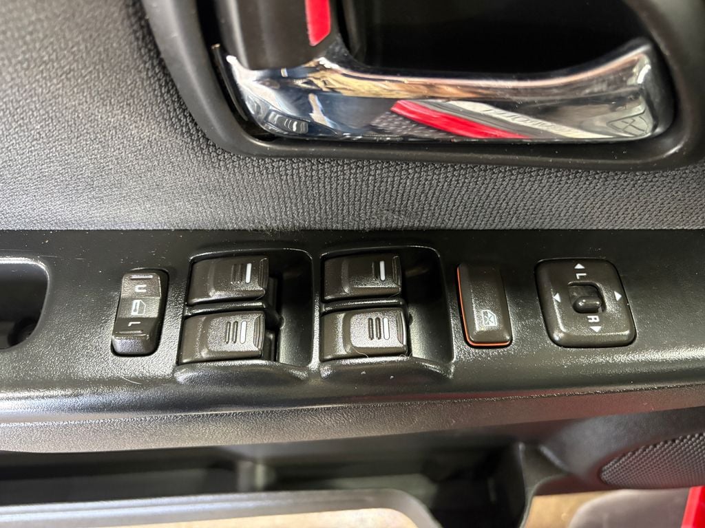 2012 CHEVROLET COLORADO - Image 19