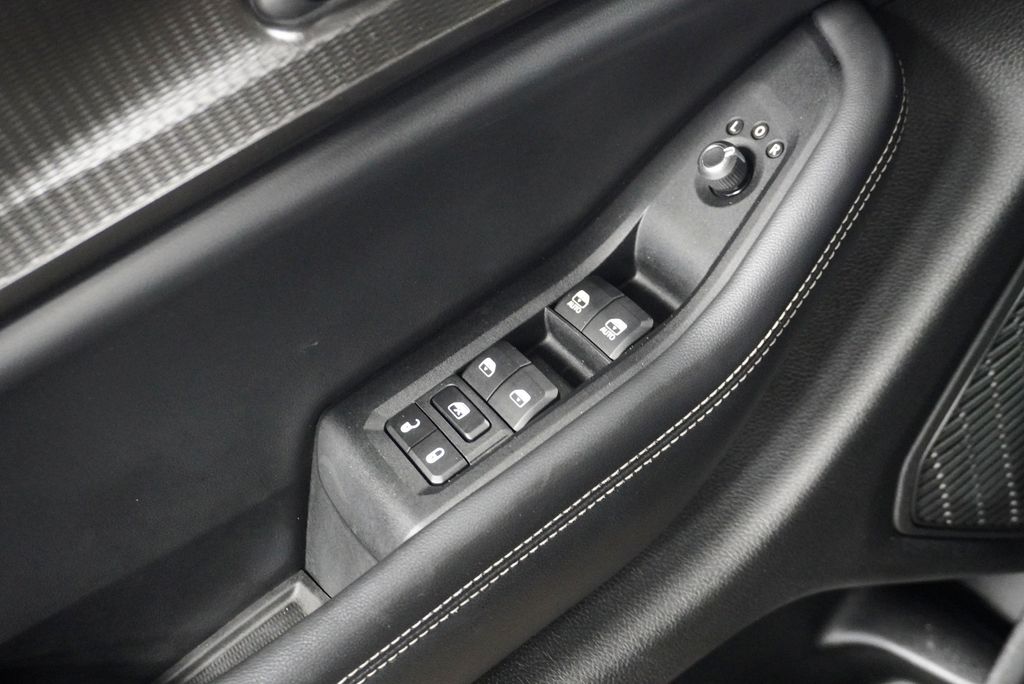 2023 JEEP GRAND CHEROKEE - Image 28