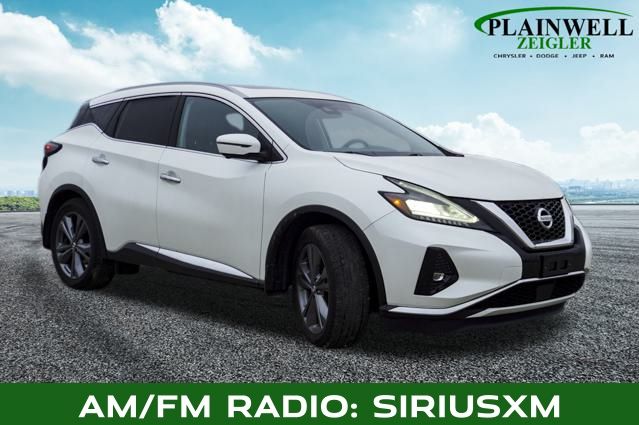 2021 Nissan Murano Platinum photo 2