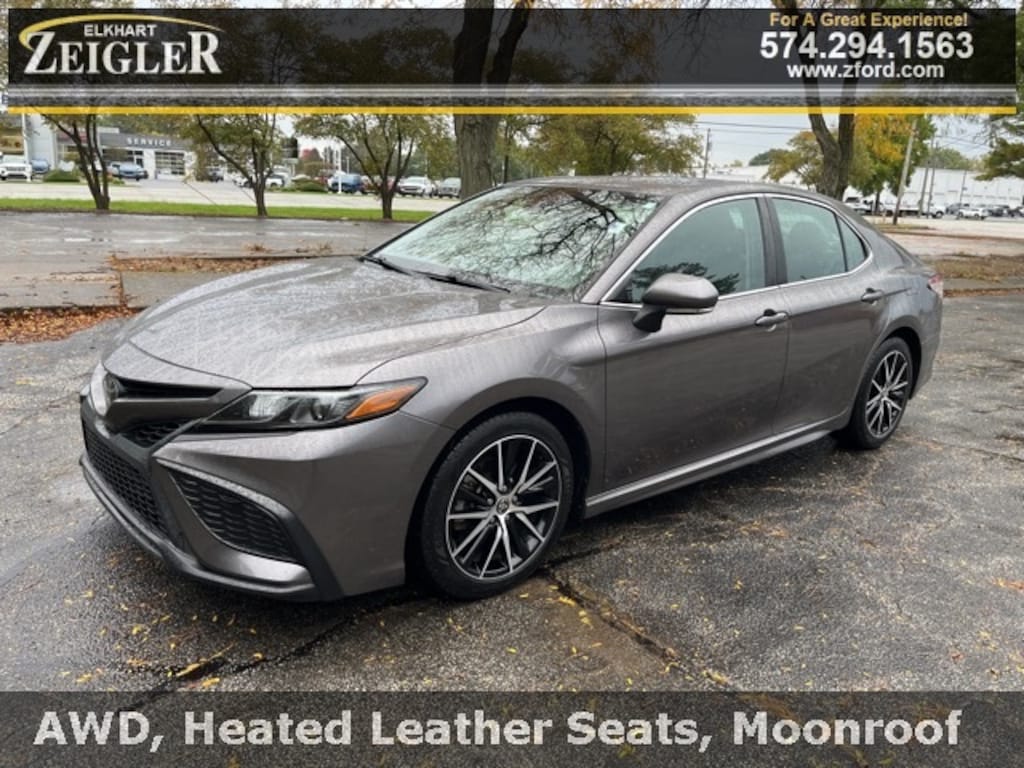 Used 2022 Toyota Camry SE Sedan