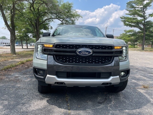2024 Ford Ranger XLT photo 2