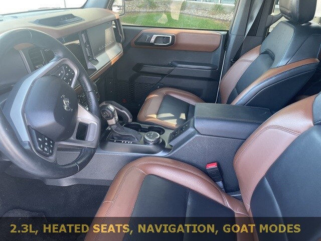 2024 Ford Bronco Outer Banks photo 2