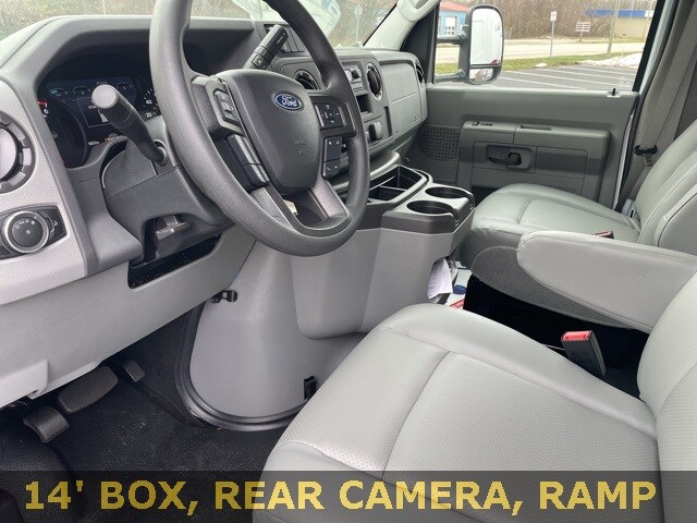 2025 Ford E-350 Base photo 2