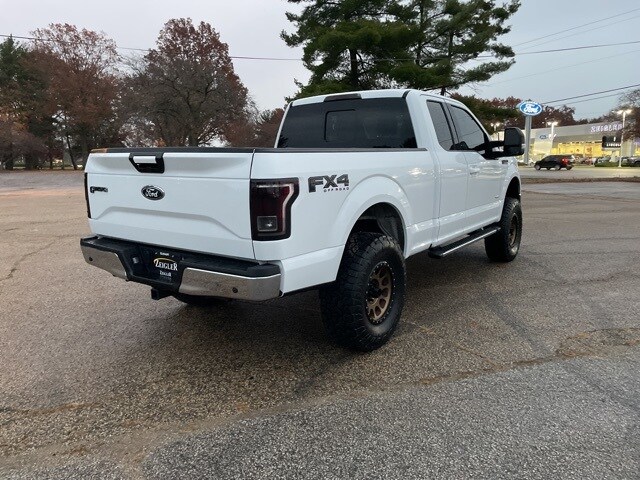 2015 Ford F-150 XLT photo 4