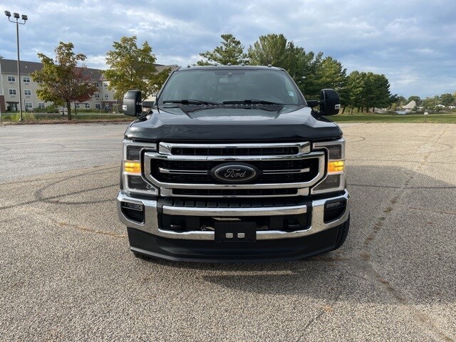 2022 Ford F-250 Lariat photo 2