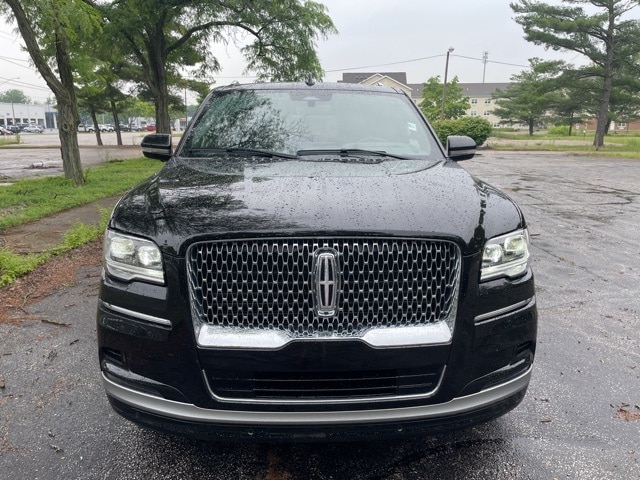 Used 2024 Lincoln Navigator Reserve L with VIN 5LMJJ3LGXREL02352 for sale in Elkhart, IN