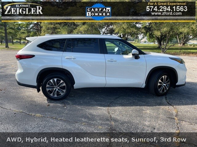 2023 Toyota Highlander Hybrid XLE photo 4