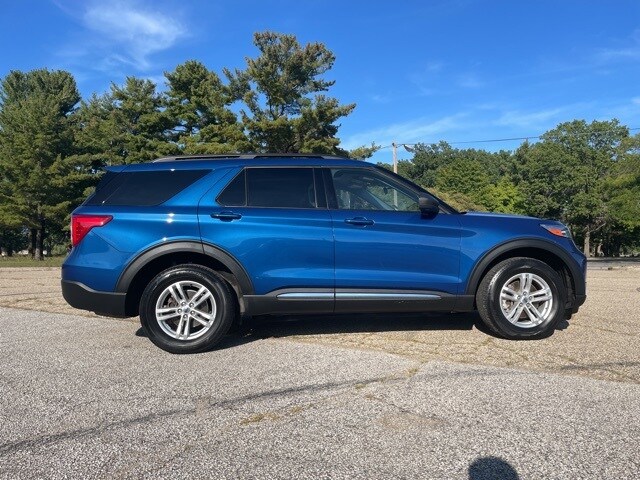 2022 Ford Explorer XLT photo 3