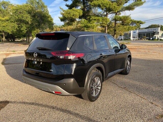 2023 Nissan Rogue S photo 4