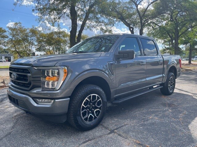 2023 Ford F-150 XLT photo 3