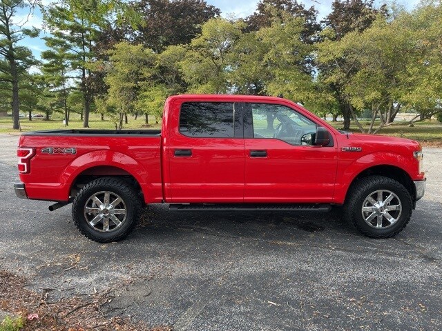 2019 Ford F-150 XLT photo 2