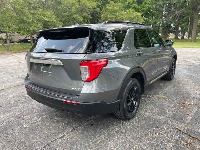 2023 Ford Explorer XLT photo 4