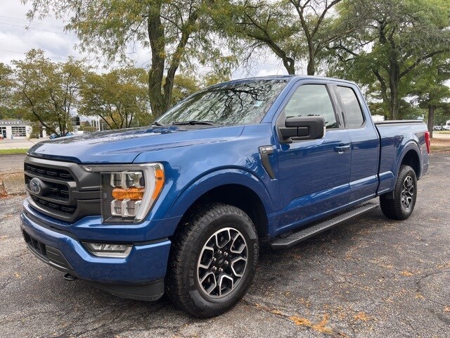 2023 Ford F-150 XLT photo 3