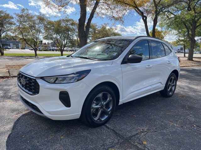 2023 Ford Escape ST-Line photo 3