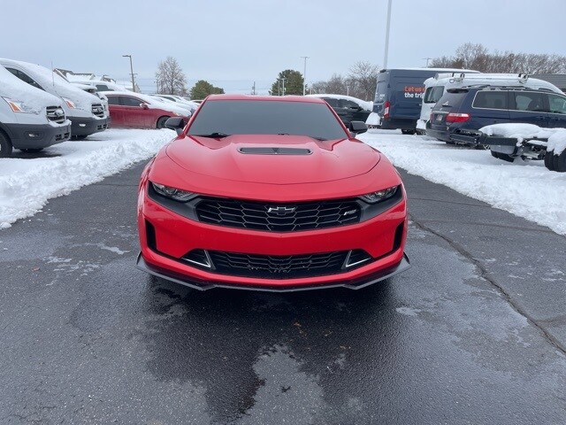 2023 Chevrolet Camaro LT1 photo 2