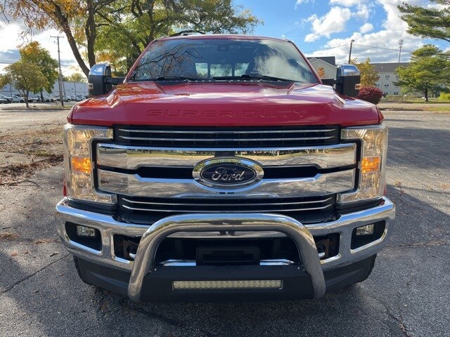 2017 Ford F-250 Lariat photo 2