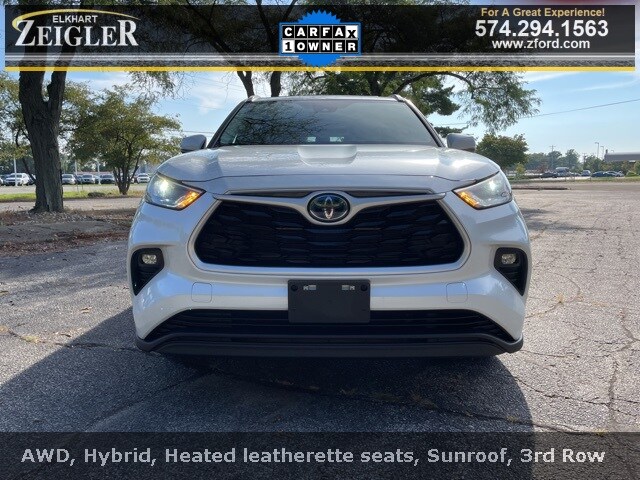 2023 Toyota Highlander Hybrid XLE photo 3