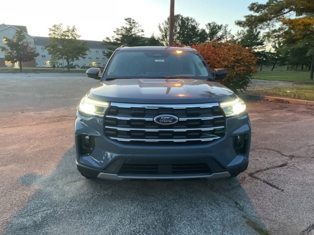 New 2025 Ford Explorer Active SUV