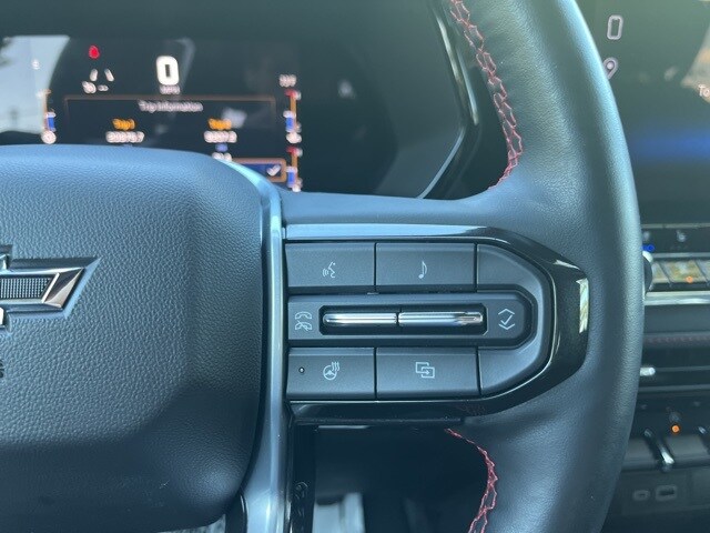2023 Chevrolet Colorado Z71 photo 3
