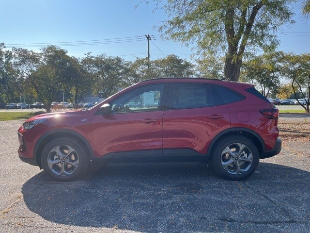 2026 Ford Escape ST-Line photo 2