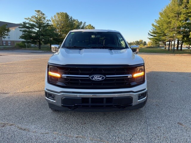 2024 Ford F-150 XLT photo 2