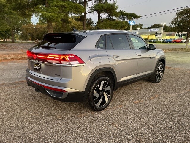 2025 Volkswagen Atlas Cross Sport SE Technology photo 4