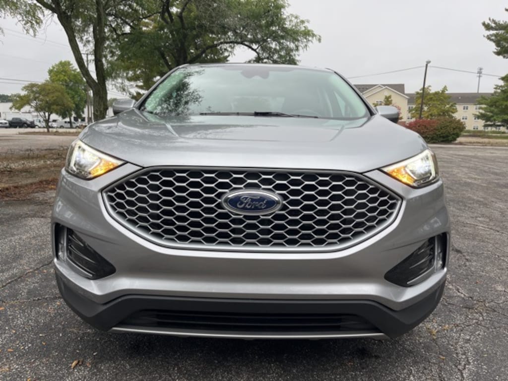 Used 2023 Ford Edge  SUV