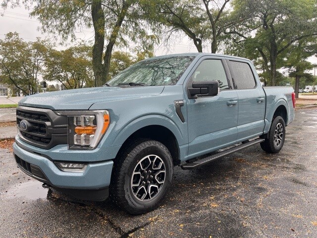 2023 Ford F-150 XLT photo 3