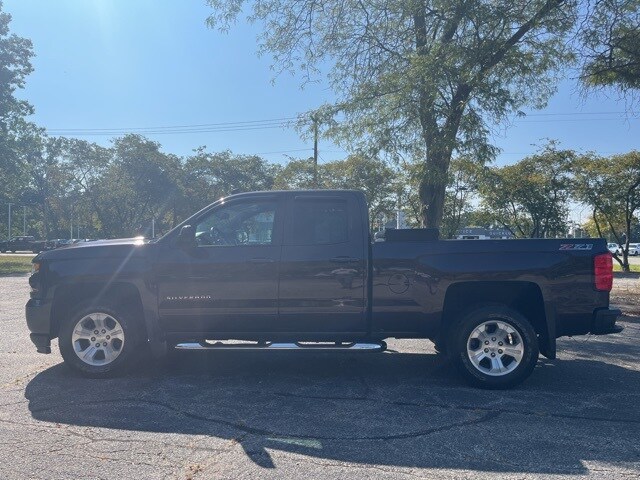 2016 Chevrolet Silverado 1500 LT photo 3