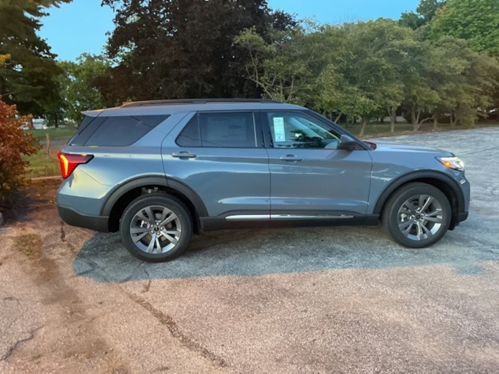 New 2025 Ford Explorer Active SUV