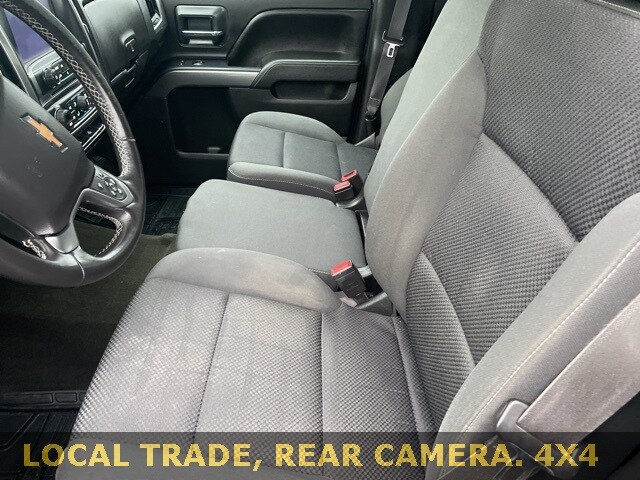 2016 Chevrolet Silverado 1500 LT photo 3