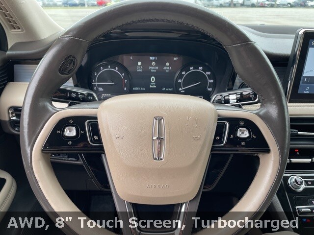 2021 Lincoln Corsair Standard photo 4