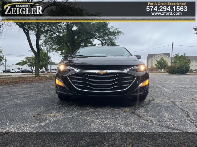 2024 Chevrolet Malibu 1LT photo 4