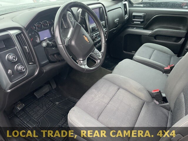 2016 Chevrolet Silverado 1500 LT photo 2