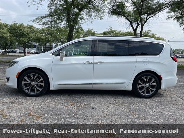 Used 2017 Chrysler Pacifica Limited with VIN 2C4RC1GG0HR763080 for sale in Elkhart, IN