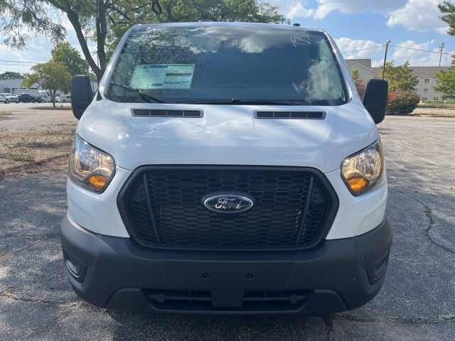 2025 Ford Transit photo 2