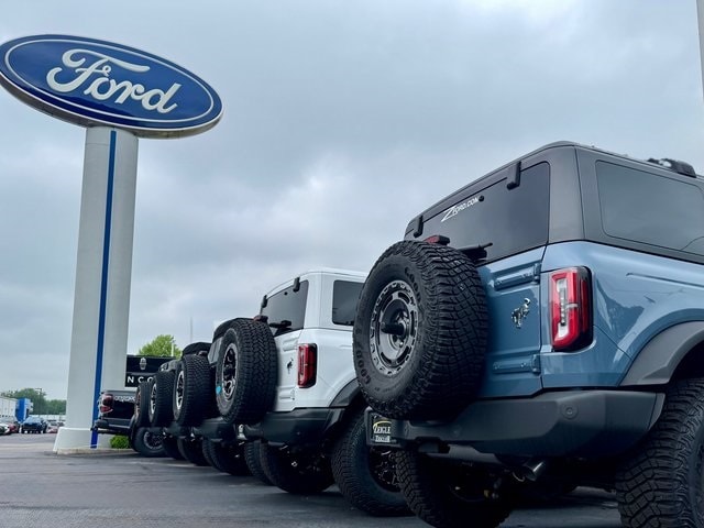 Used 2021 Ford Escape SE with VIN 1FMCU9G6XMUA50897 for sale in Elkhart, IN