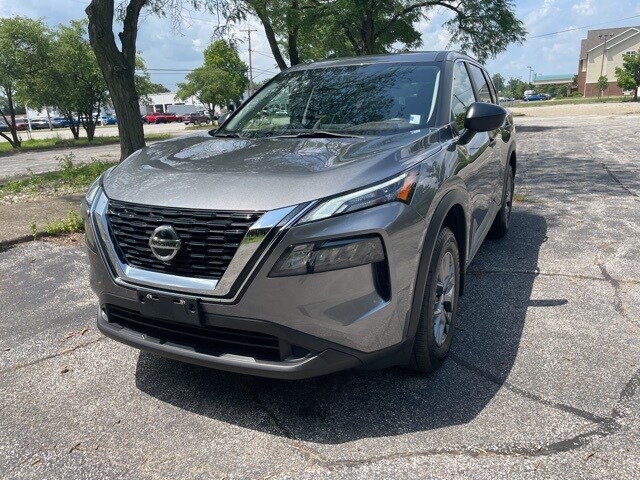 2021 Nissan Rogue S photo 2
