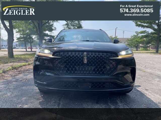 2025 Lincoln Aviator Reserve photo 4