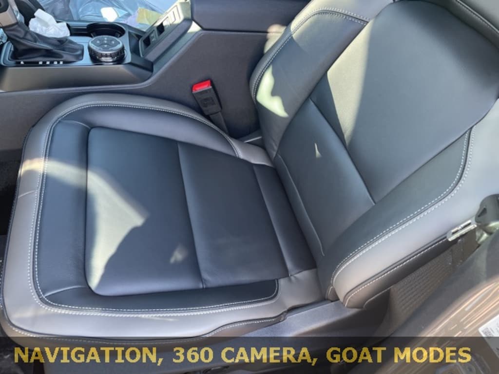 New 2025 Ford Bronco Outer Banks SUV