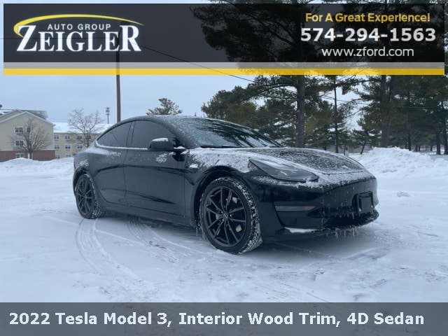 2022 Tesla Model 3 Standard Range Plus's photo