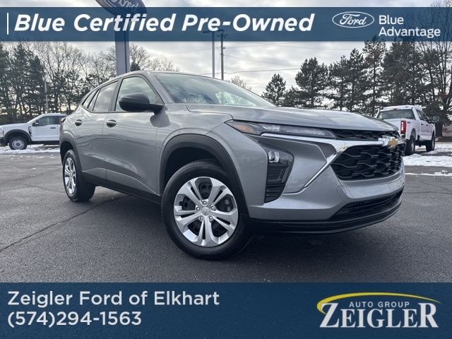 2024 Chevrolet Trax LS's photo