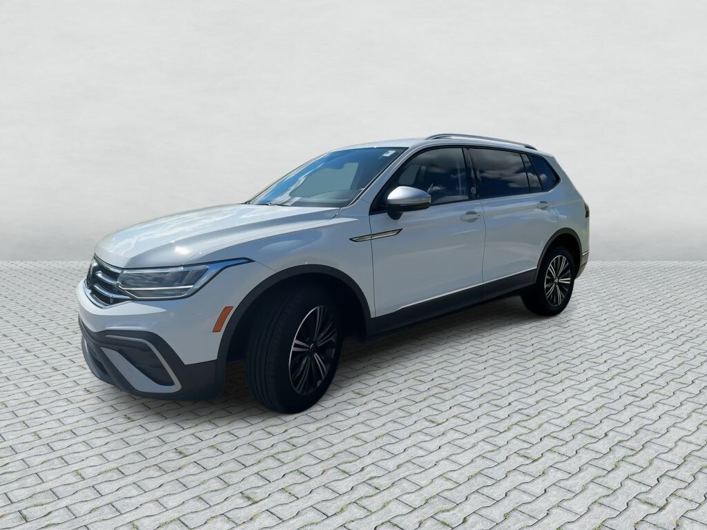 Certified 2024 Volkswagen Tiguan 2.0T SE SUV