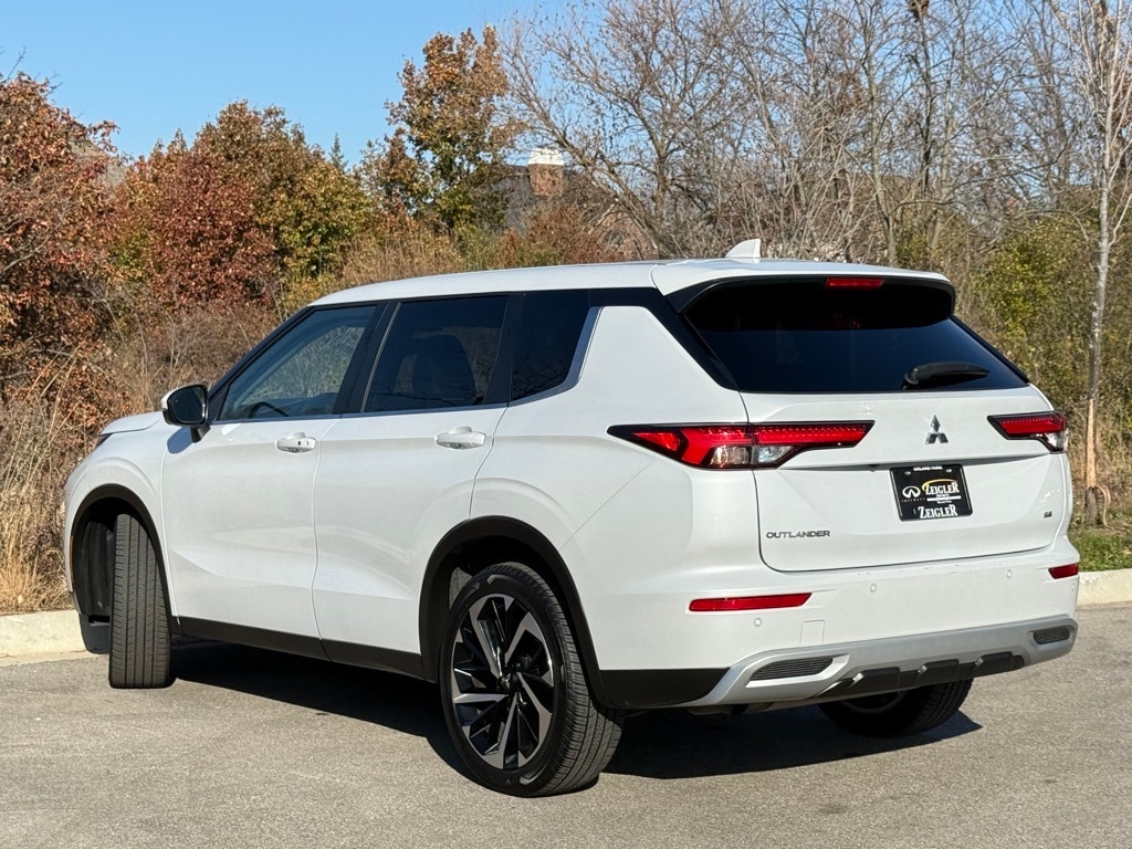 Certified 2024 Mitsubishi Outlander SE SUV