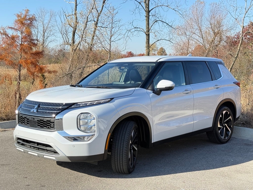 Certified 2024 Mitsubishi Outlander SE SUV