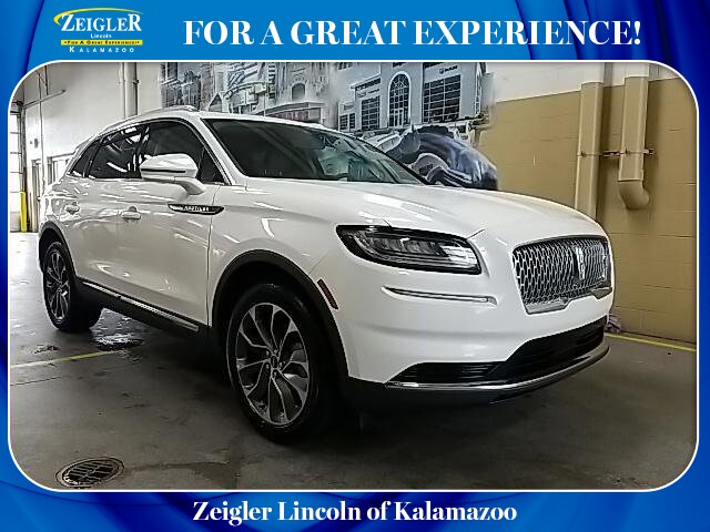 2023 Lincoln Nautilus Reserve's photo