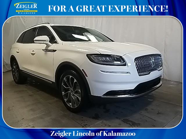 2023 Lincoln Nautilus Reserve's photo